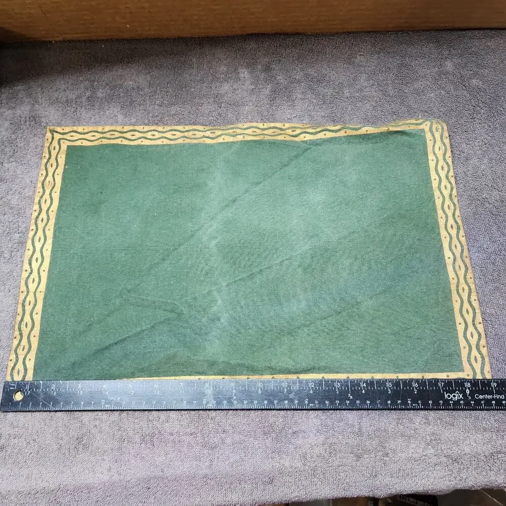 Vintage Pier 1 Imports  4 piece placemats green cotton A b48